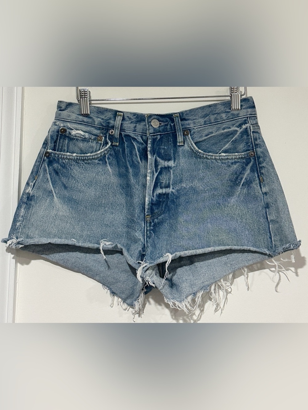 Agolde Parker Short Vintage Cut Off Short in Chorus Wash - Picture 3 of 11